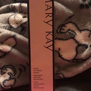 Mary Kay oil free eye makeup remover NWT